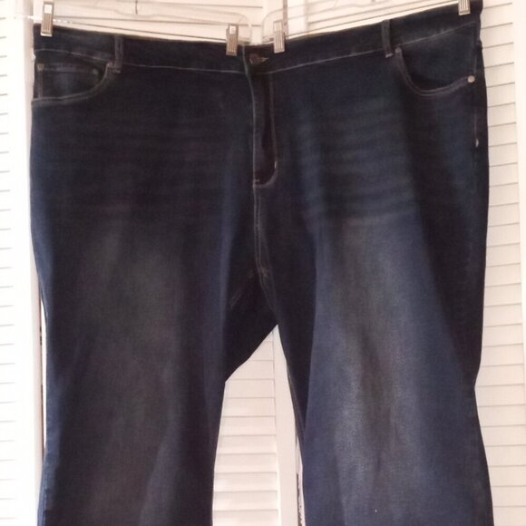 Plus size Bloomchic NWT Jeans Size 28 - Picture 5 of 8